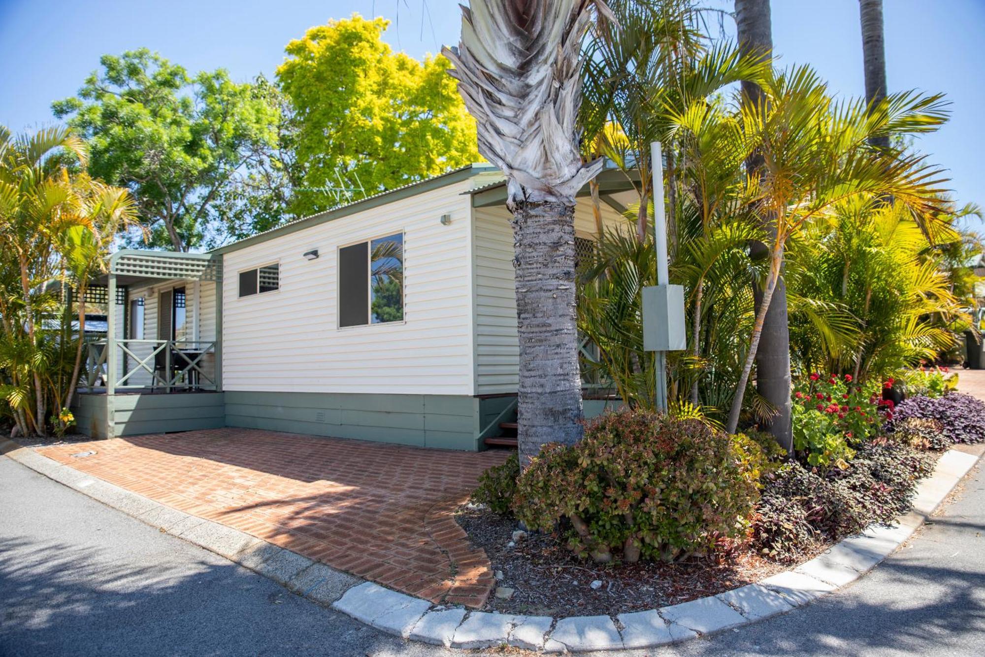 Karrinyup Waters Resort Perth Room photo