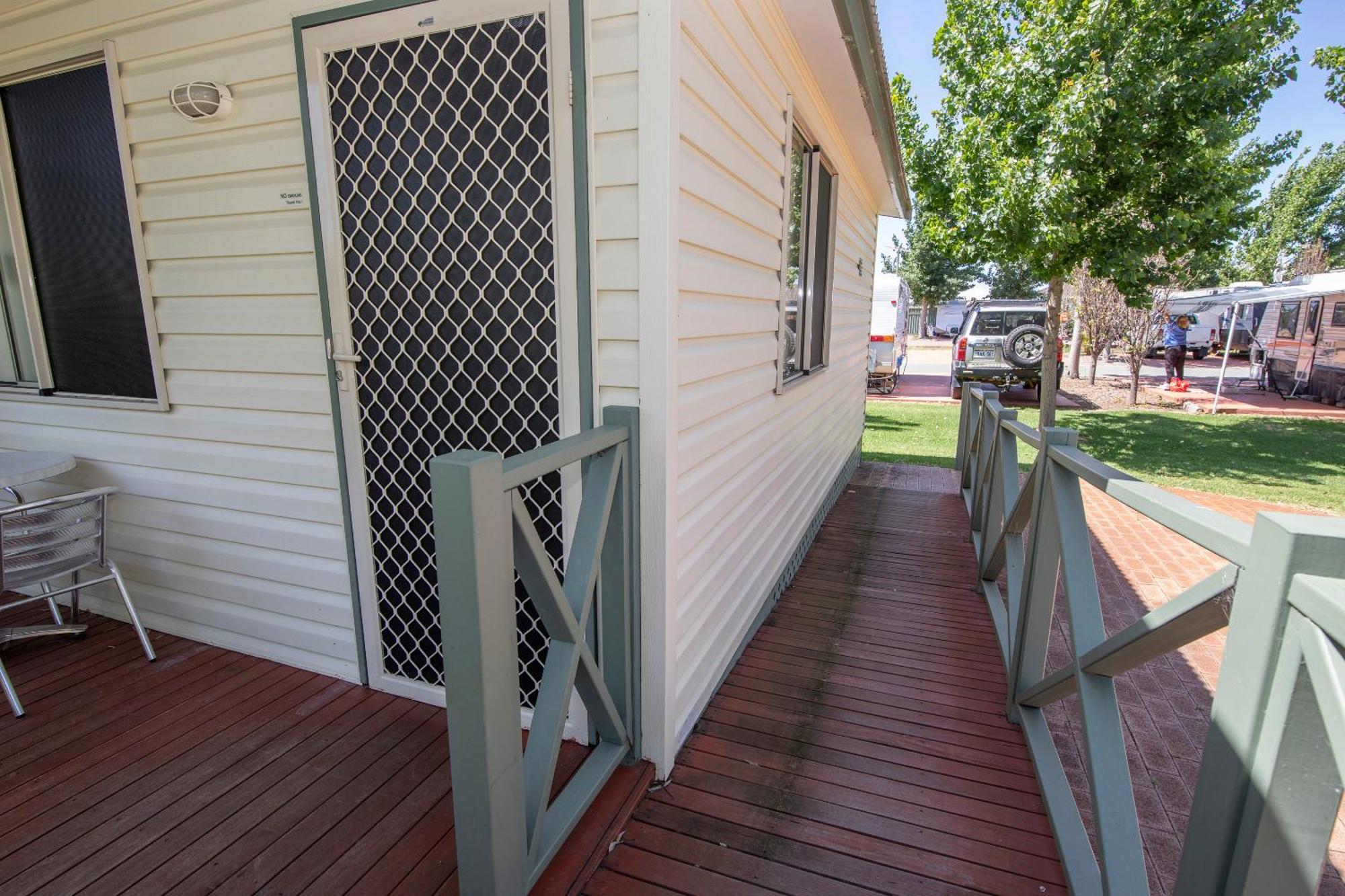 Karrinyup Waters Resort Perth Room photo