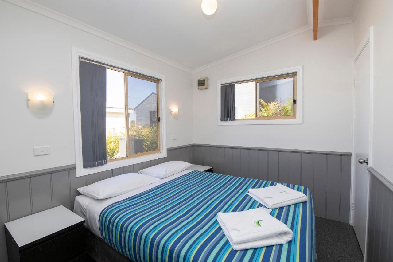 Karrinyup Waters Resort Perth Room photo